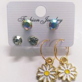 Beyaz Gold Papatya Küpe 3 lü Set 987 Beyaz Gold Papatya Küpe 3 lü Set 987