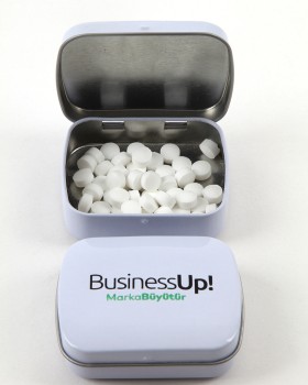 BUSİNESSUP! LOGO BASKILI METAL KUTUDA NANE ŞEKERİ