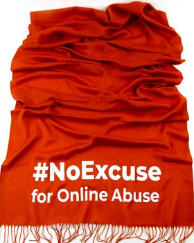 LOGO BASKILI İNCE PASHMİNA ŞAL