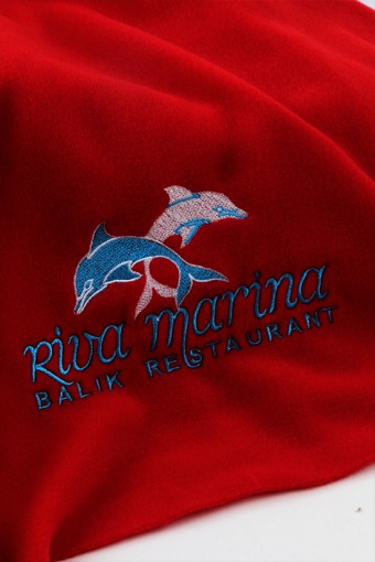 RİVA MARİNA LOGO NAKIŞLI POLAR ŞAL RİVA MARİNA LOGO NAKIŞLI POLAR ŞAL